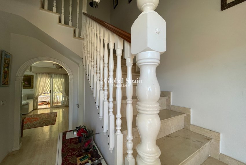 Wederverkoop - VILLA -
GUARDAMAR DEL SEGURA - Costa Blanca