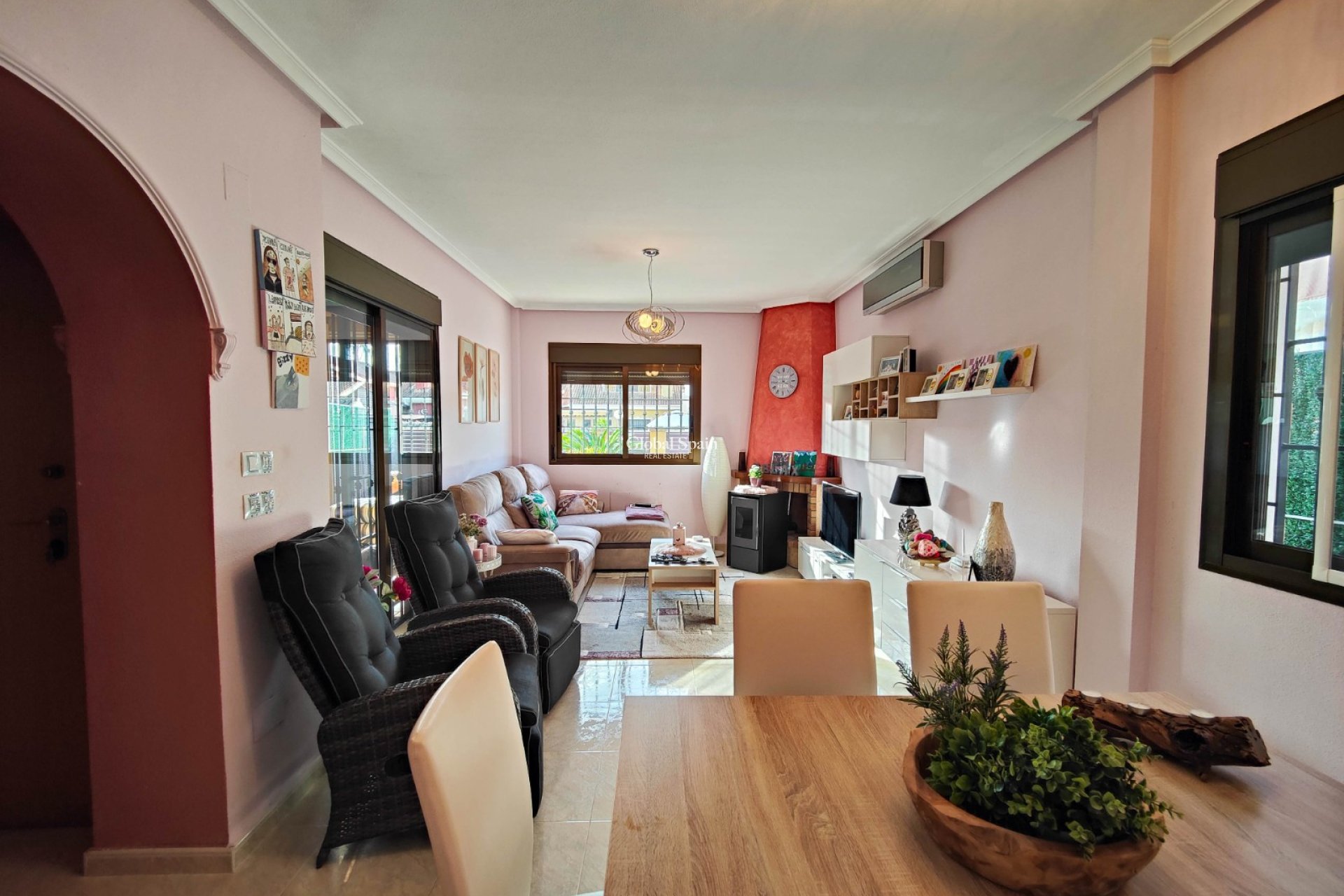 Wederverkoop - VILLA -
GUARDAMAR DEL SEGURA - Costa Blanca