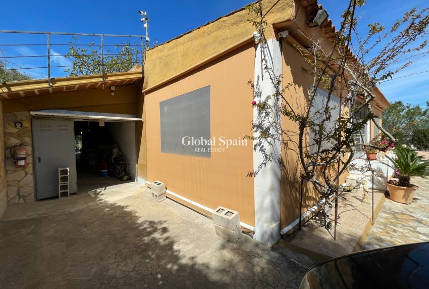 Wederverkoop - VILLA -
GUARDAMAR DEL SEGURA - Costa Blanca