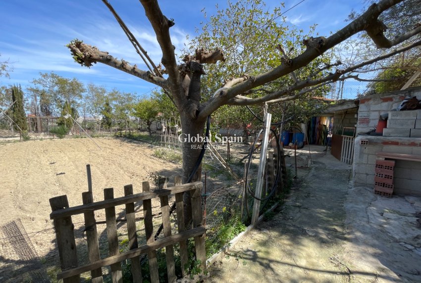 Wederverkoop - VILLA -
GUARDAMAR DEL SEGURA - Costa Blanca