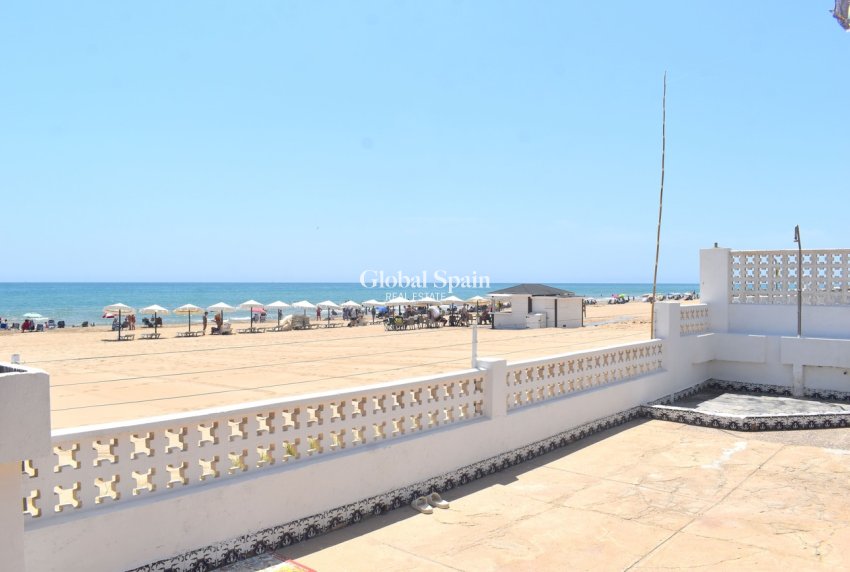 Wederverkoop - VILLA -
GUARDAMAR DEL SEGURA - Costa Blanca