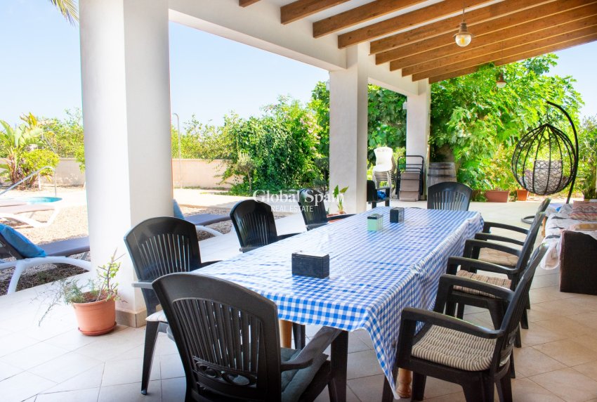 Wederverkoop - VILLA -
GUARDAMAR DEL SEGURA - EL RASO