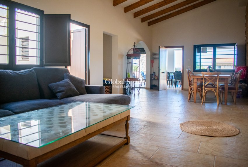 Wederverkoop - VILLA -
GUARDAMAR DEL SEGURA - EL RASO