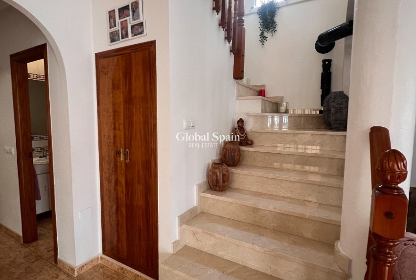 Wederverkoop - VILLA -
GUARDAMAR DEL SEGURA - EL RASO