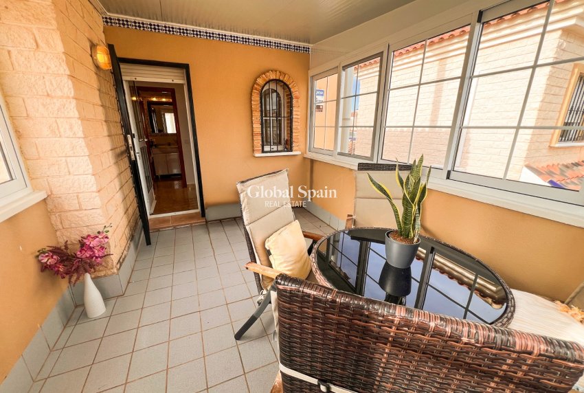 Wederverkoop - VILLA -
GUARDAMAR DEL SEGURA - EL RASO