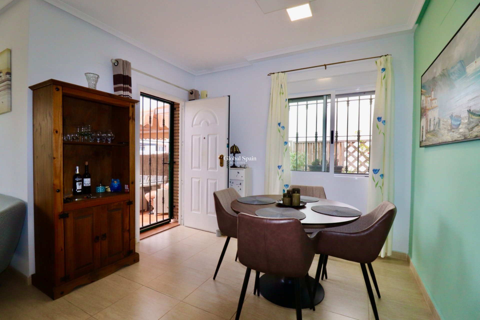 Wederverkoop - Villa -
GUARDAMAR DEL SEGURA - EL RASO