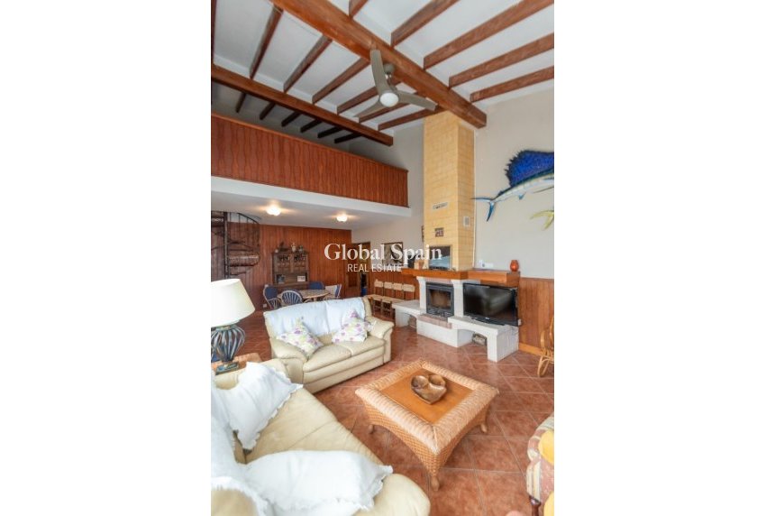 Wederverkoop - VILLA -
GUARDAMAR DEL SEGURA - Guardamar Playa