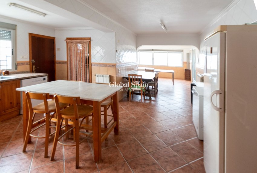 Wederverkoop - VILLA -
GUARDAMAR DEL SEGURA - Guardamar Playa