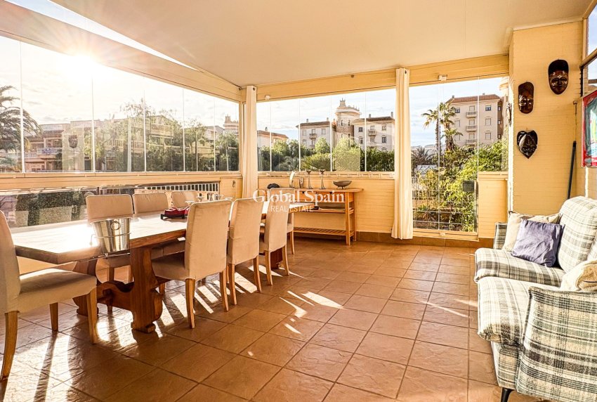 Wederverkoop - VILLA -
GUARDAMAR DEL SEGURA - Guardamar Playa