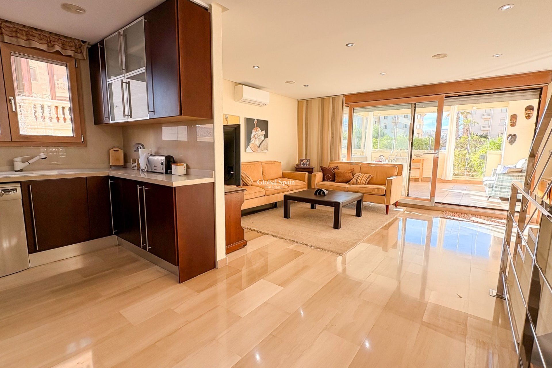 Wederverkoop - VILLA -
GUARDAMAR DEL SEGURA - Guardamar Playa