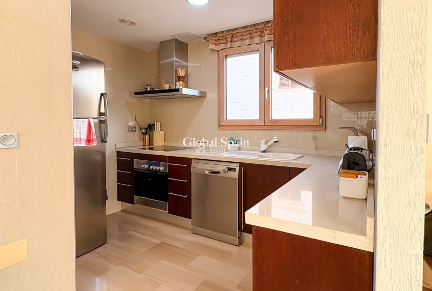 Wederverkoop - VILLA -
GUARDAMAR DEL SEGURA - Guardamar Playa