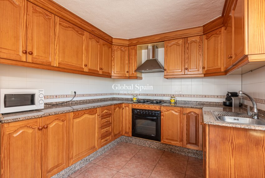 Wederverkoop - Villa -
GUARDAMAR DEL SEGURA