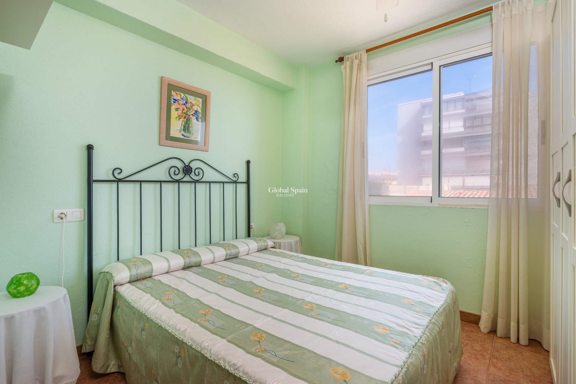 Wederverkoop - Villa -
GUARDAMAR DEL SEGURA