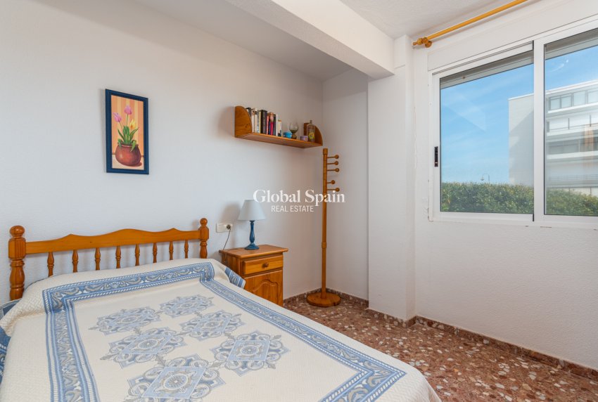 Wederverkoop - Villa -
GUARDAMAR DEL SEGURA