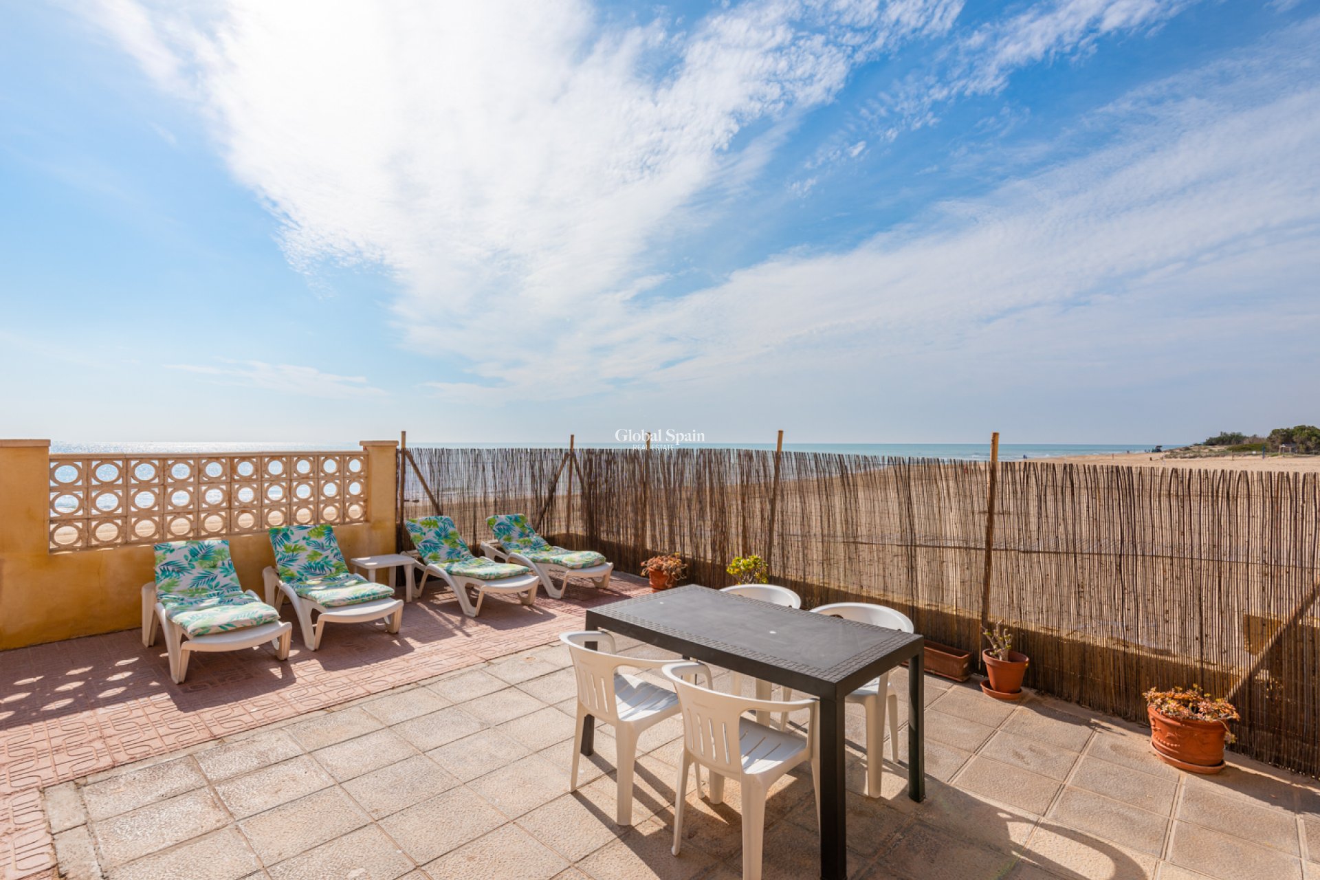 Wederverkoop - Villa -
GUARDAMAR DEL SEGURA