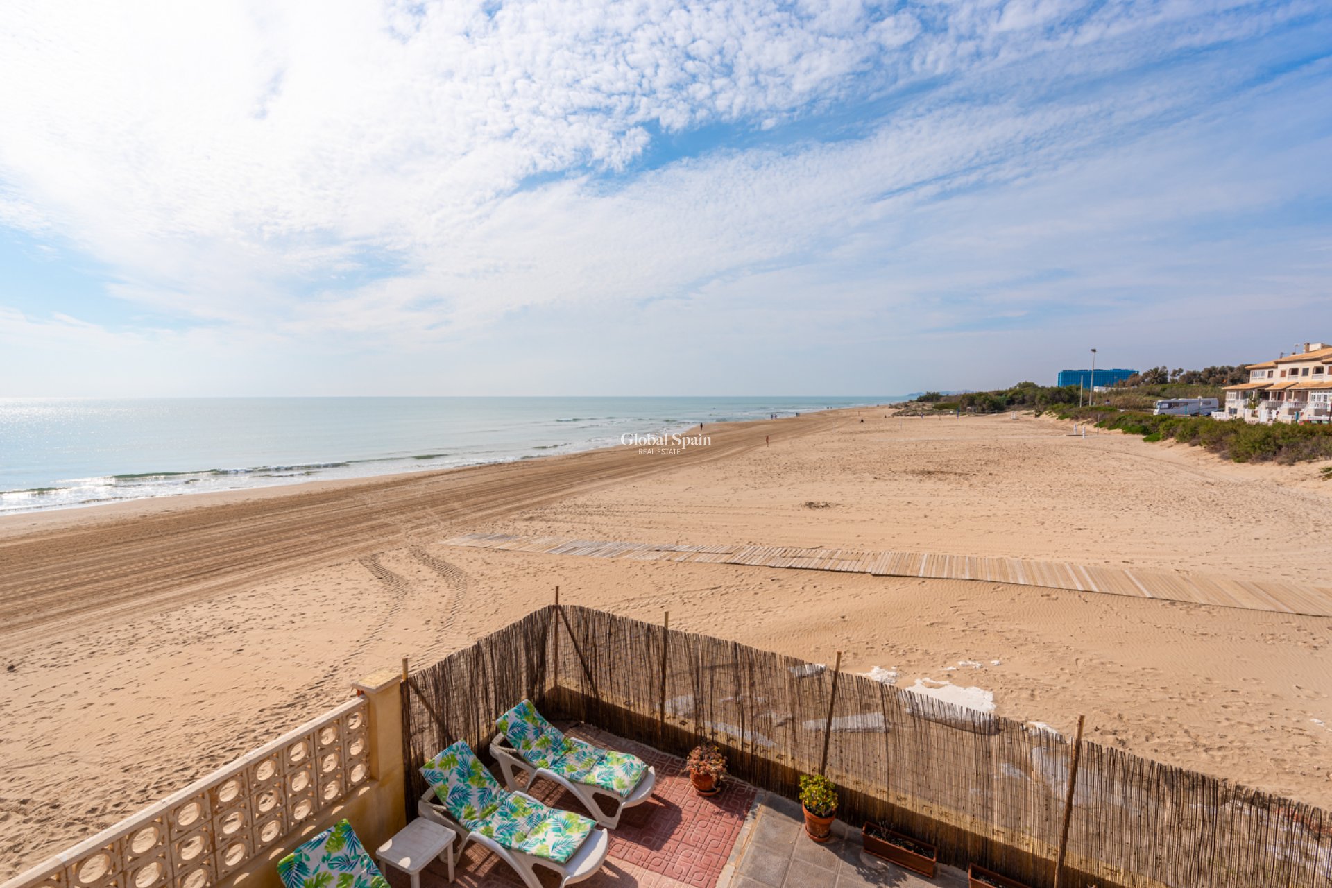 Wederverkoop - Villa -
GUARDAMAR DEL SEGURA