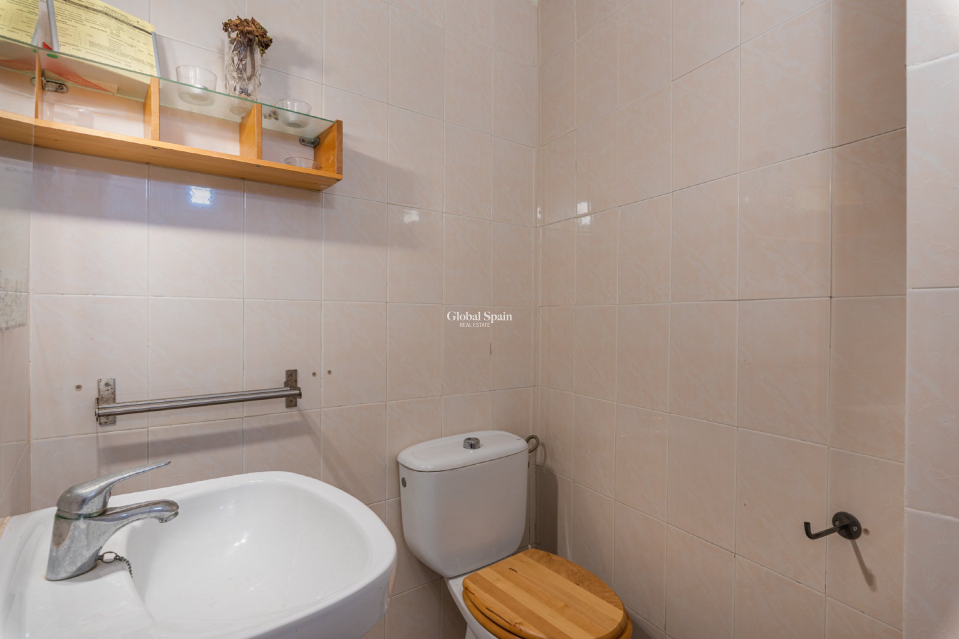 Wederverkoop - Villa -
GUARDAMAR DEL SEGURA