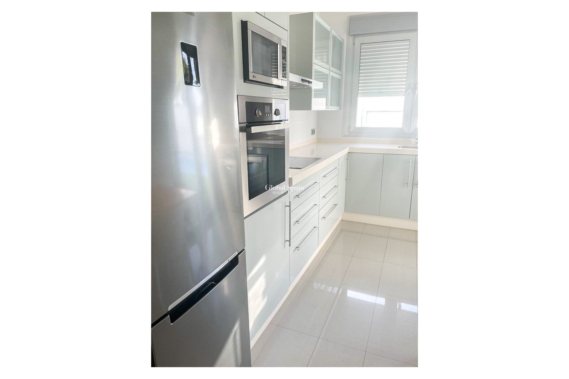 Wederverkoop - Villa / Halfvrijstaand -
ORIHUELA COSTA - MIL PALMERAS 