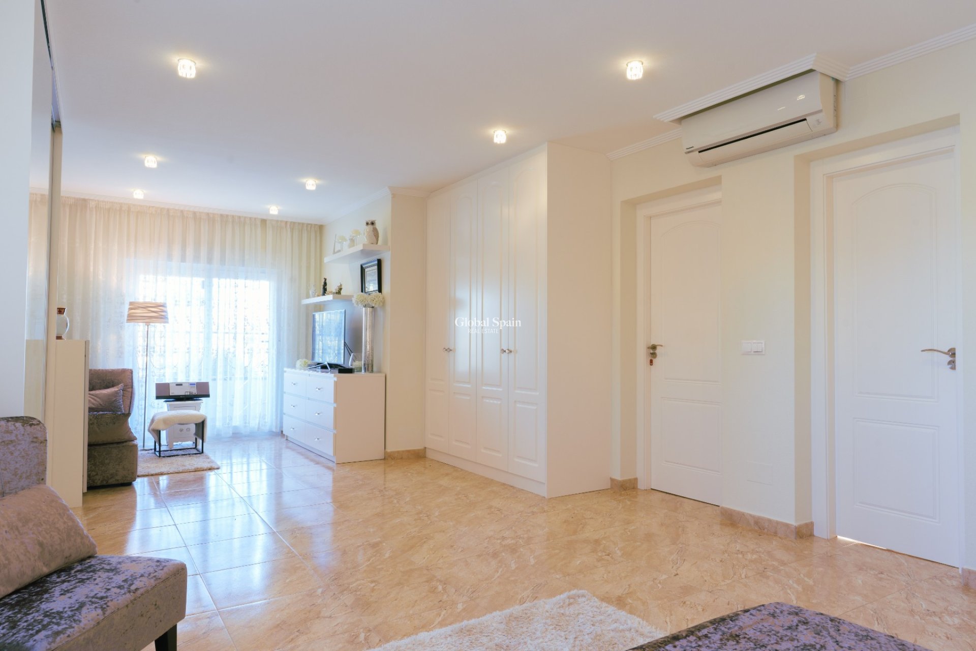 Wederverkoop - Villa / Halfvrijstaand -
TORREVIEJA - LOS BALCONES - LOS ALTOS