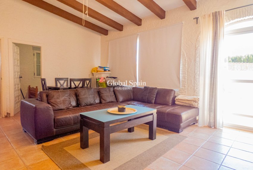 Wederverkoop - VILLA -
HEREDADES - Costa Blanca