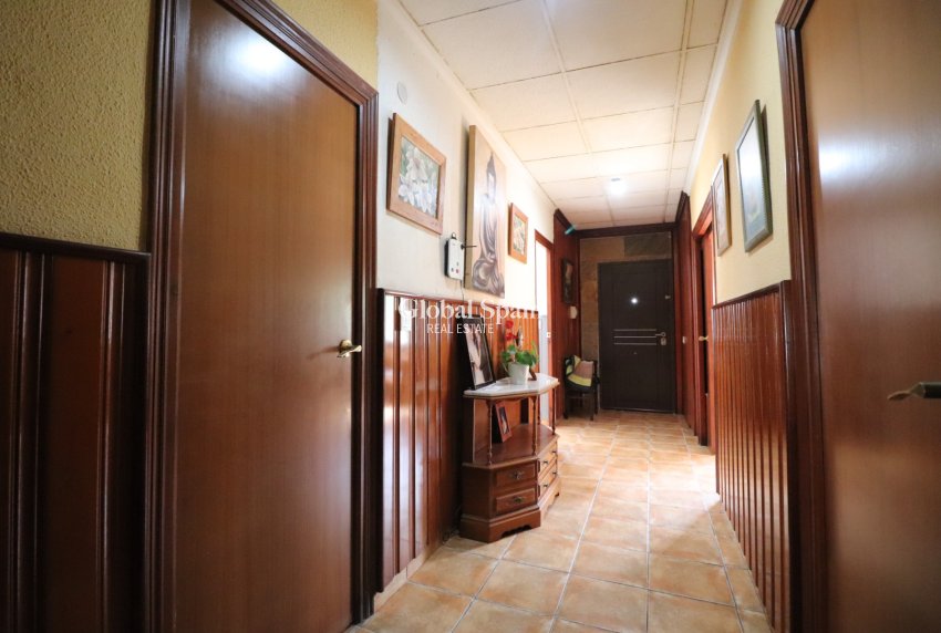 Wederverkoop - VILLA -
Heredades - Heredades - Village