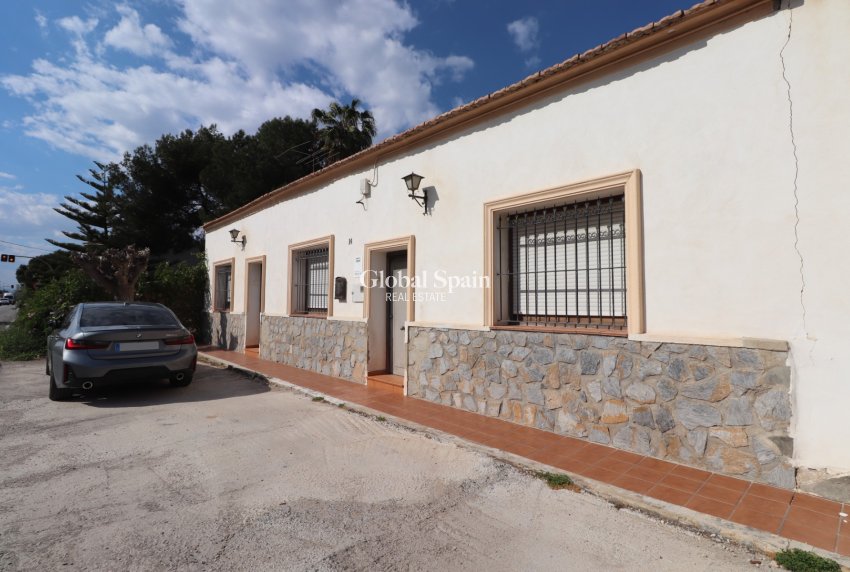 Wederverkoop - VILLA -
Heredades - Heredades - Village