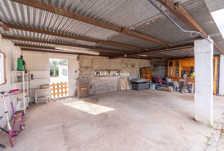 Wederverkoop - VILLA -
HONDÓN DE LAS NIEVES - Inland