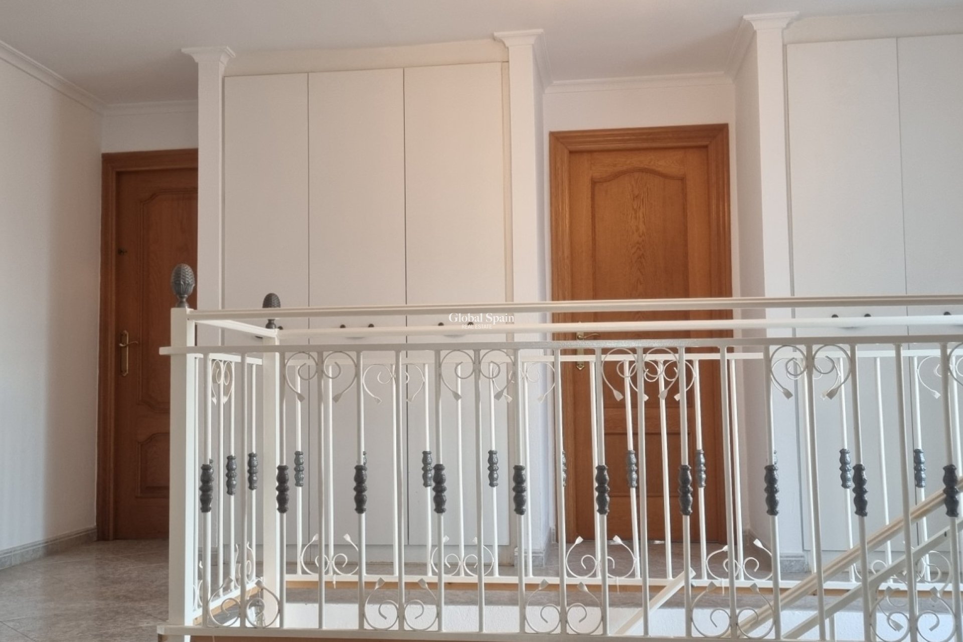 Wederverkoop - VILLA -
HONDÓN DE LOS FRAILES - Inland