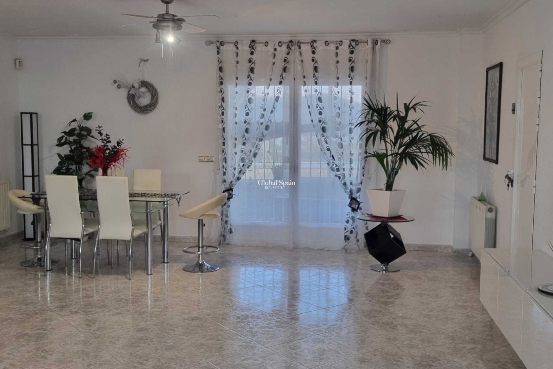 Wederverkoop - VILLA -
HONDÓN DE LOS FRAILES - Inland