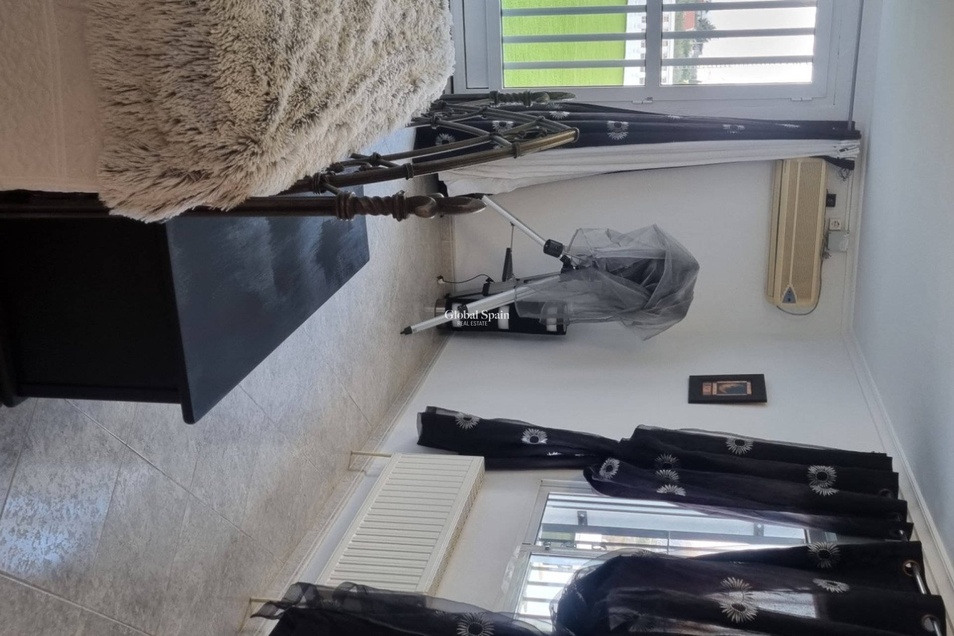 Wederverkoop - VILLA -
HONDÓN DE LOS FRAILES - Inland