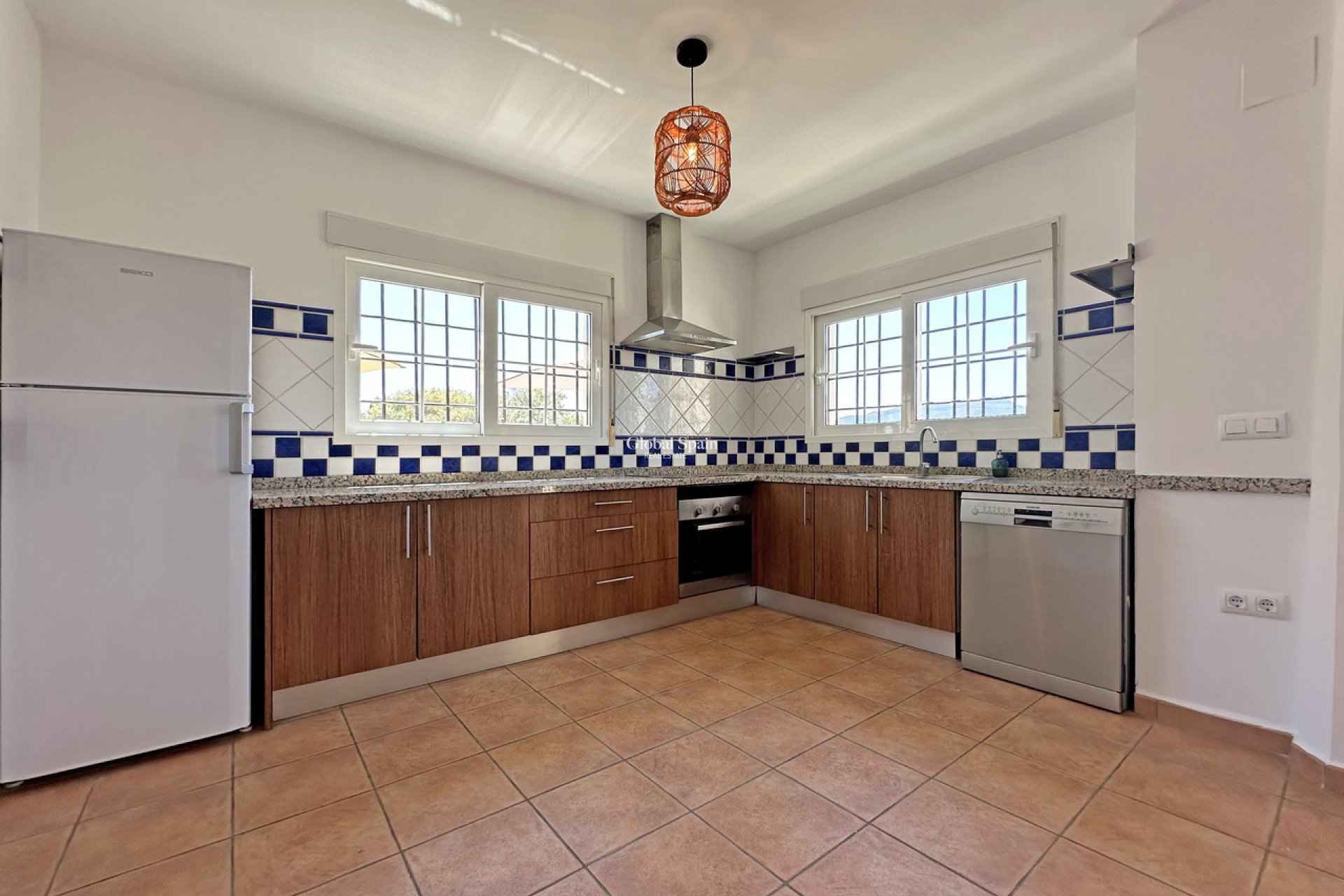 Wederverkoop - VILLA -
JALÓN - Inland