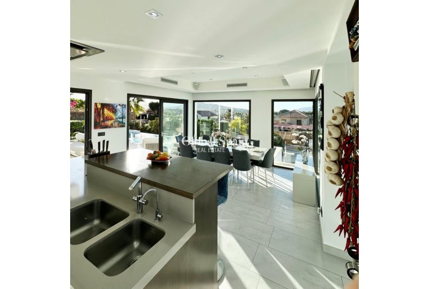 Wederverkoop - VILLA -
JÁVEA - Costa Blanca