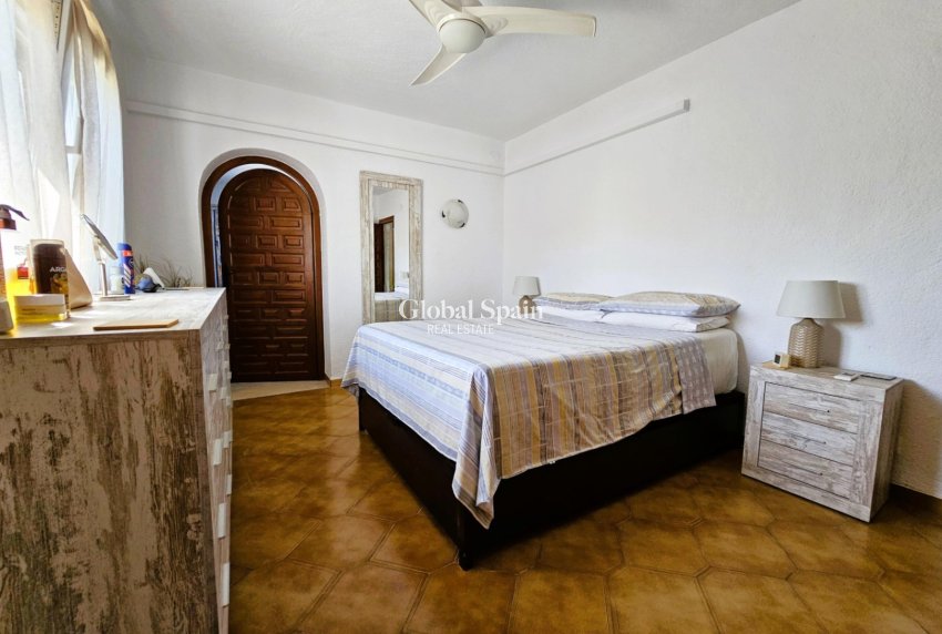 Wederverkoop - VILLA -
JÁVEA - Costa Blanca