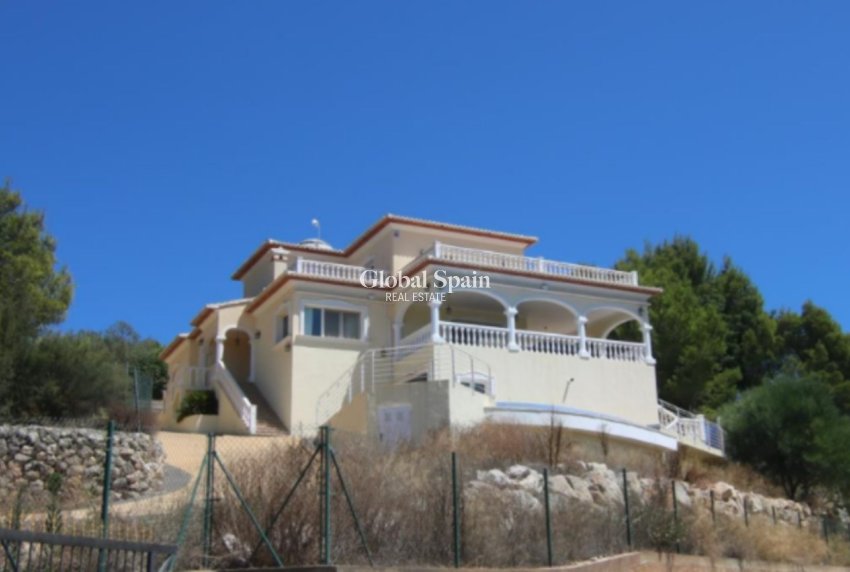 Wederverkoop - VILLA -
JÁVEA - Costa Blanca