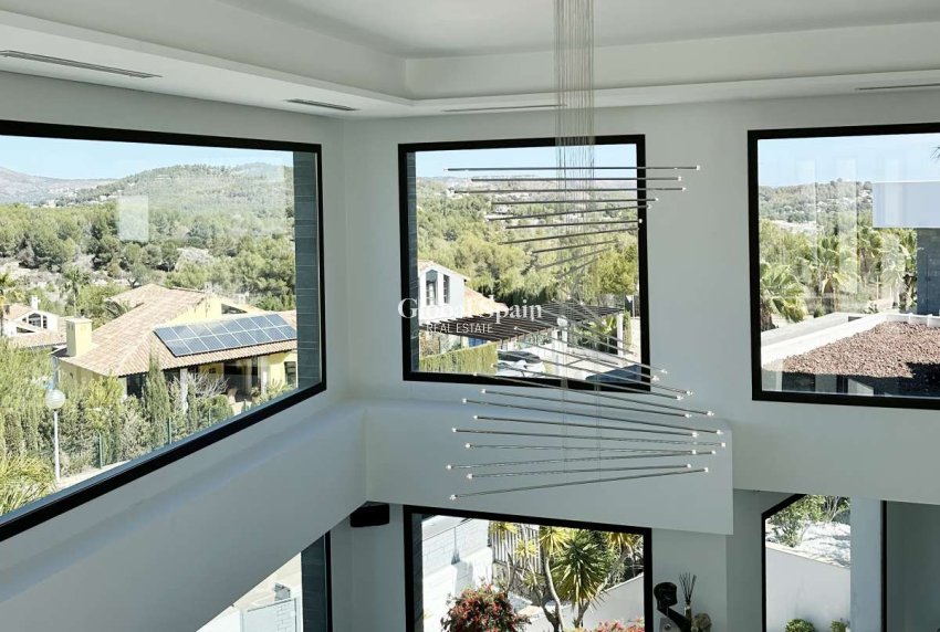 Wederverkoop - VILLA -
JÁVEA - Costa Blanca