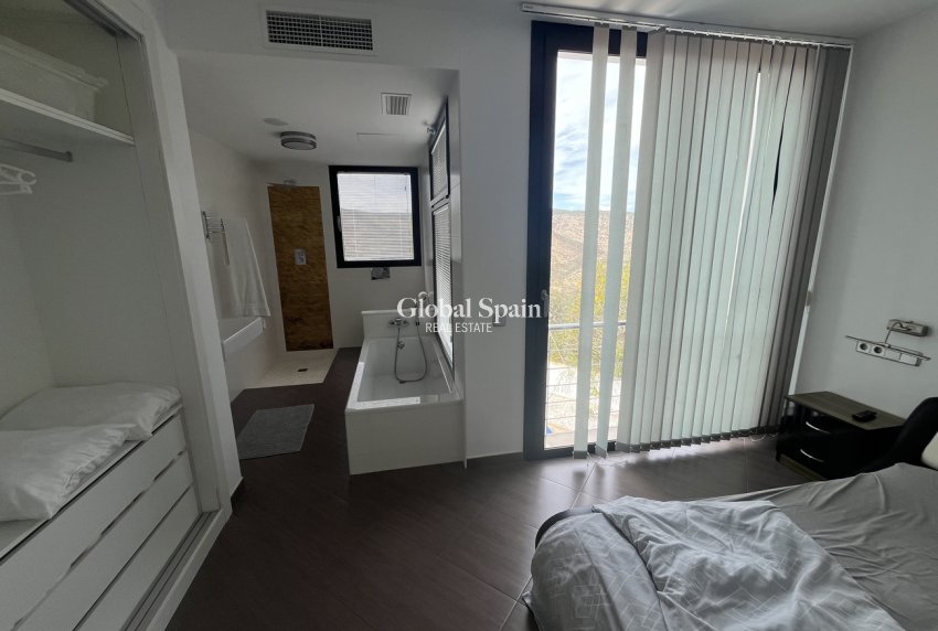 Wederverkoop - VILLA -
JÁVEA - Costa Blanca