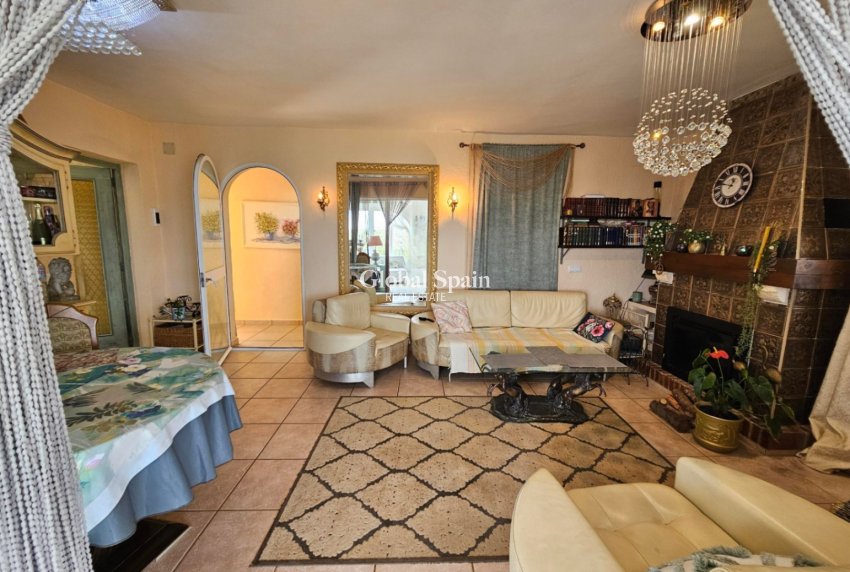 Wederverkoop - VILLA -
JÁVEA - Costa Blanca