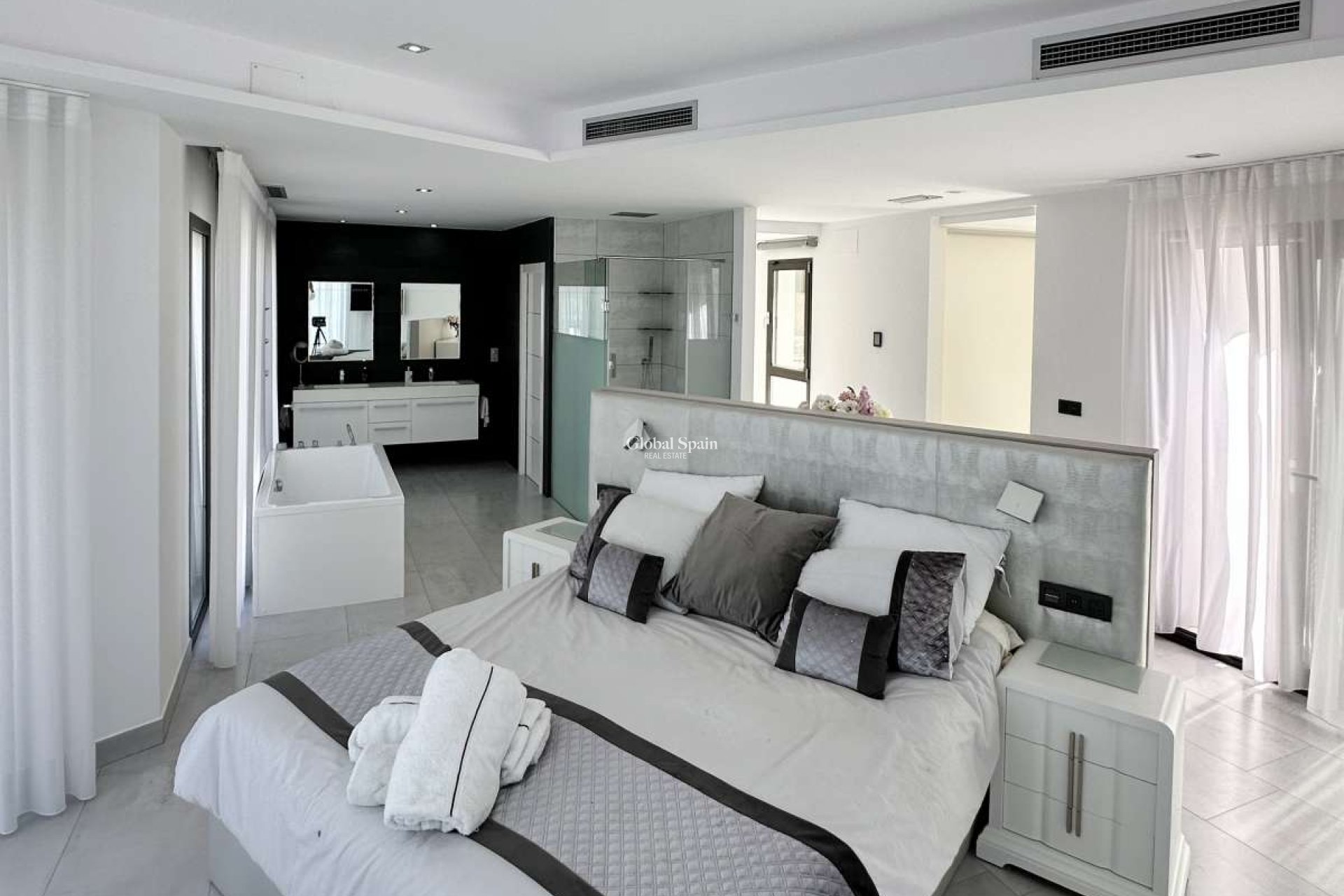 Wederverkoop - VILLA -
JÁVEA - Costa Blanca