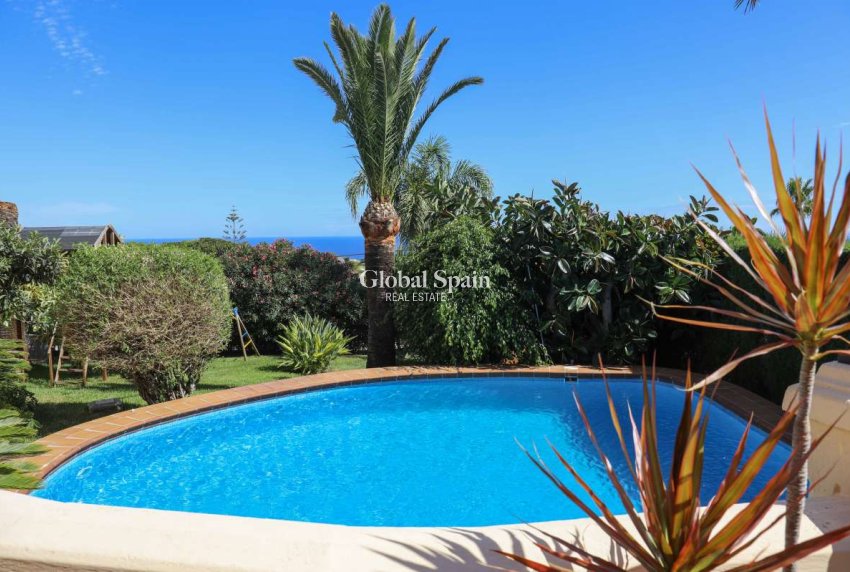 Wederverkoop - VILLA -
JÁVEA - Costa Blanca