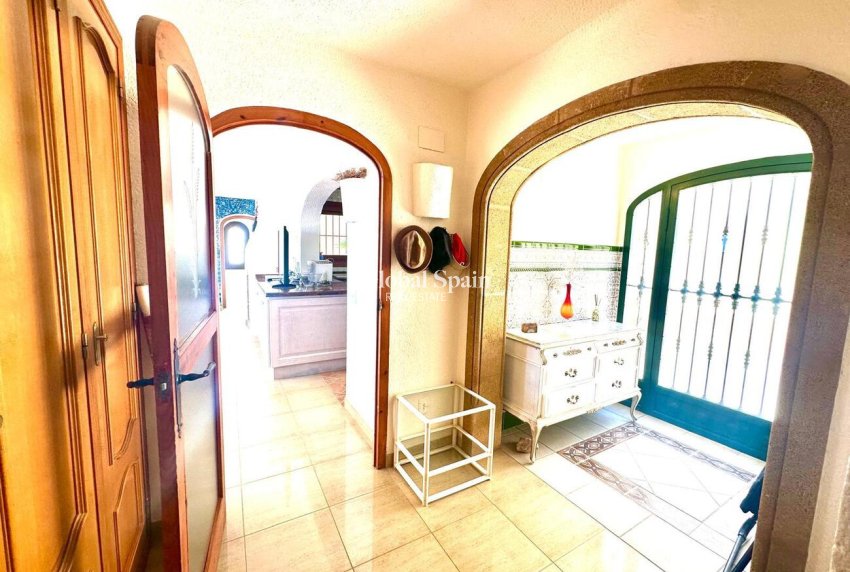 Wederverkoop - VILLA -
JÁVEA - Costa Blanca