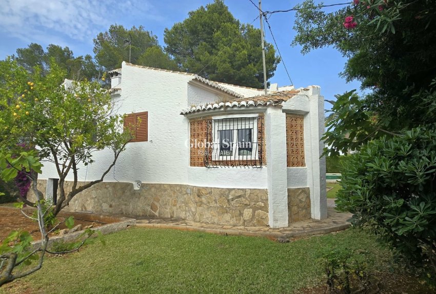 Wederverkoop - VILLA -
JÁVEA