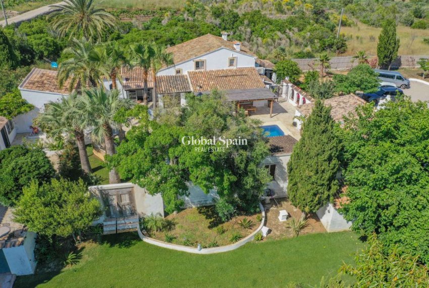 Wederverkoop - VILLA -
JESÚS POBRE - Inland