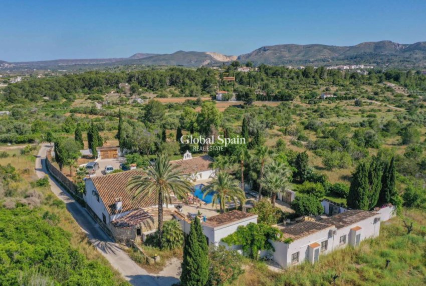 Wederverkoop - VILLA -
JESÚS POBRE - Inland