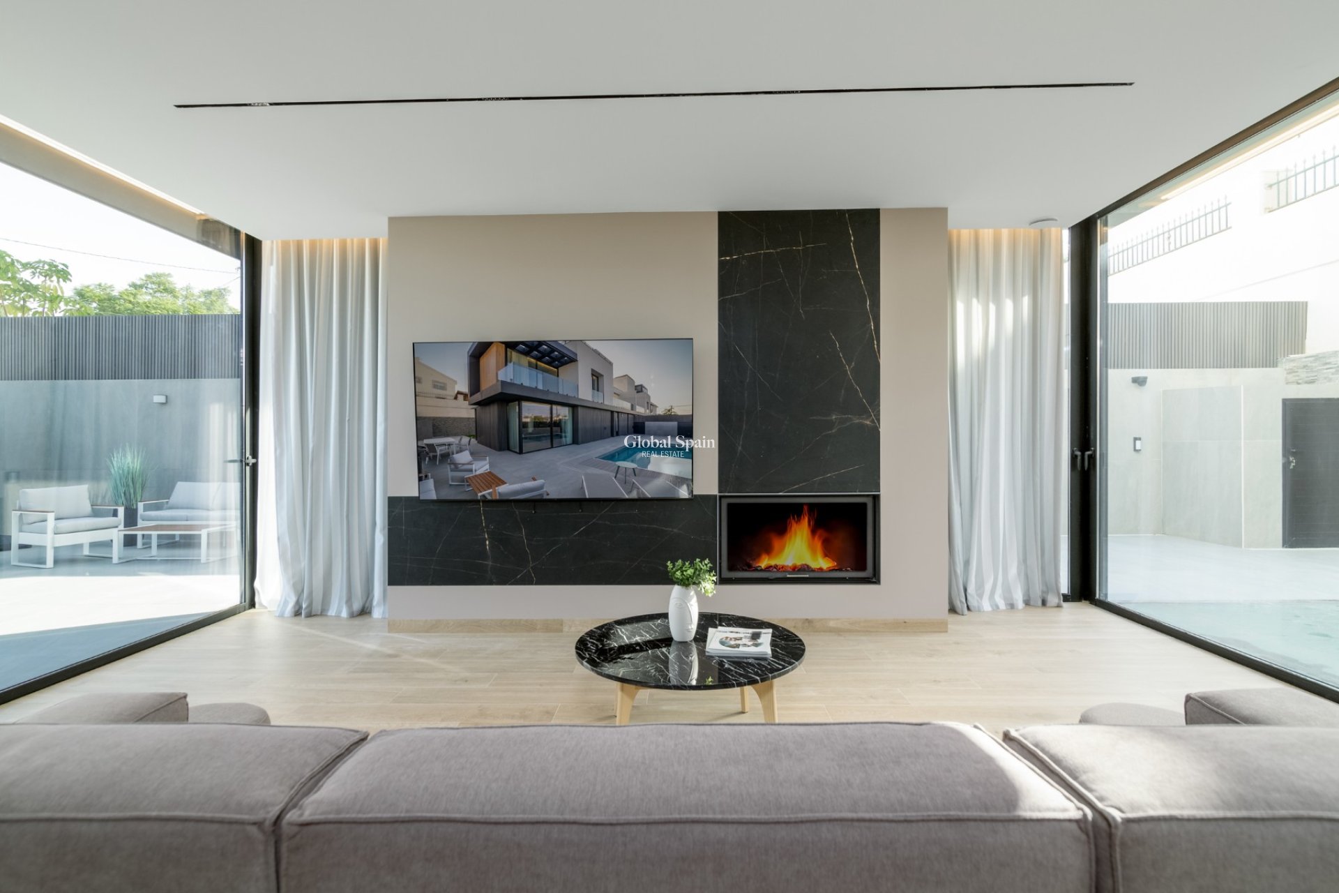 Wederverkoop - VILLA -
L'ALBIR - center