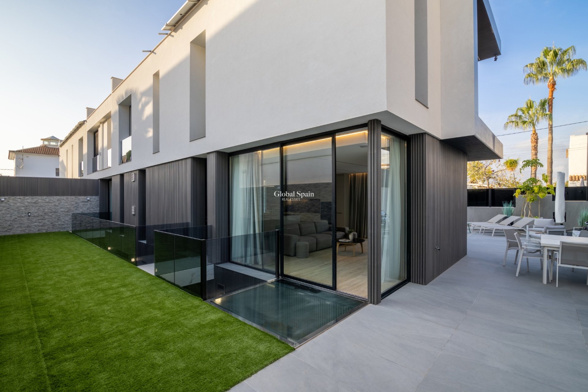 Wederverkoop - VILLA -
L'ALBIR - center