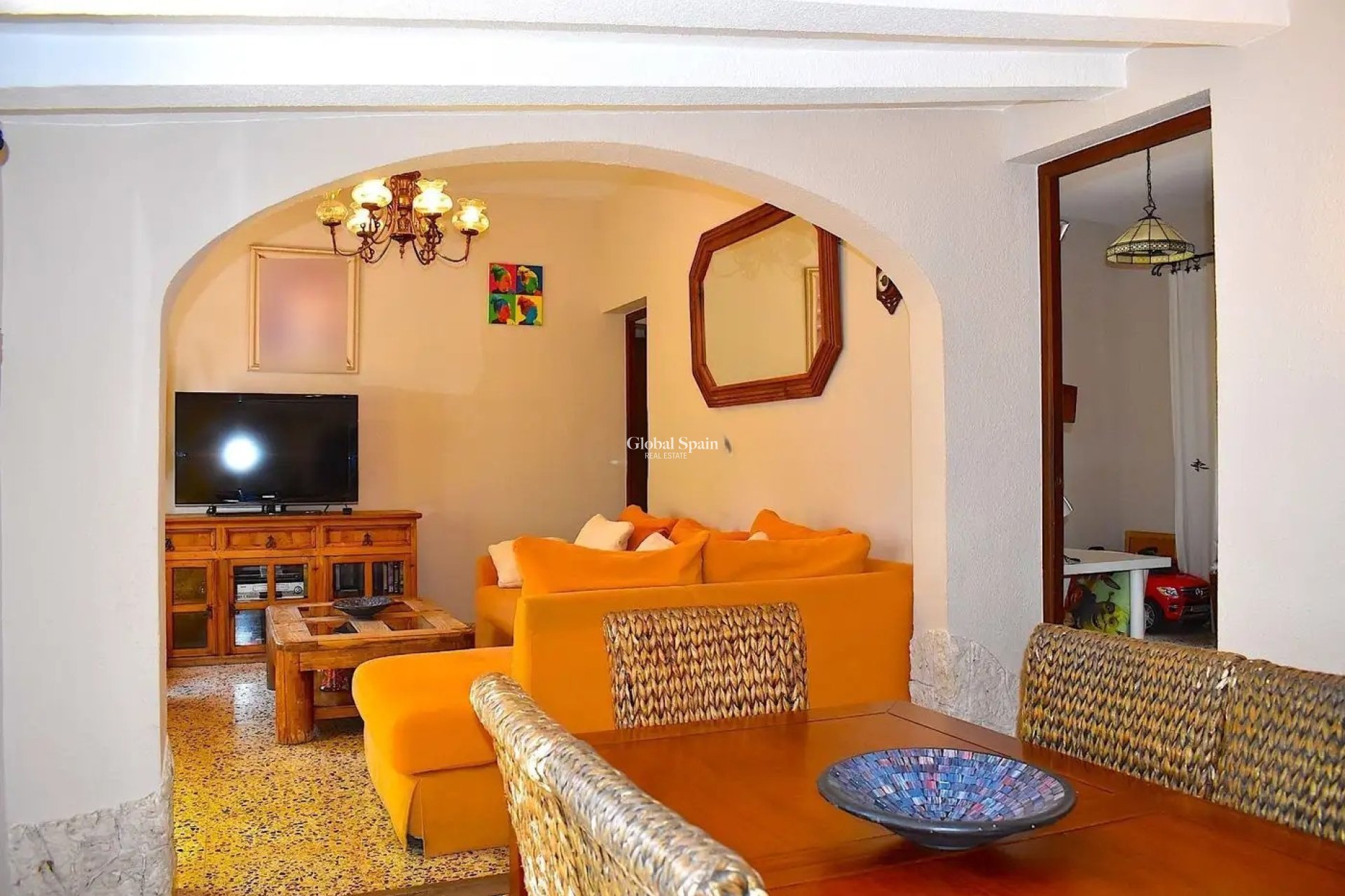 Wederverkoop - VILLA -
L'ALBIR - center