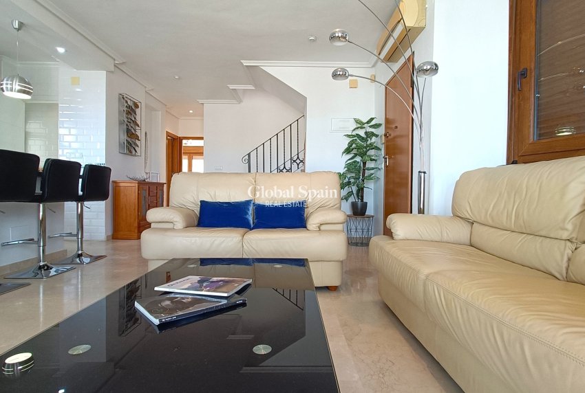 Wederverkoop - VILLA -
LA FINCA GOLF - Algorfa