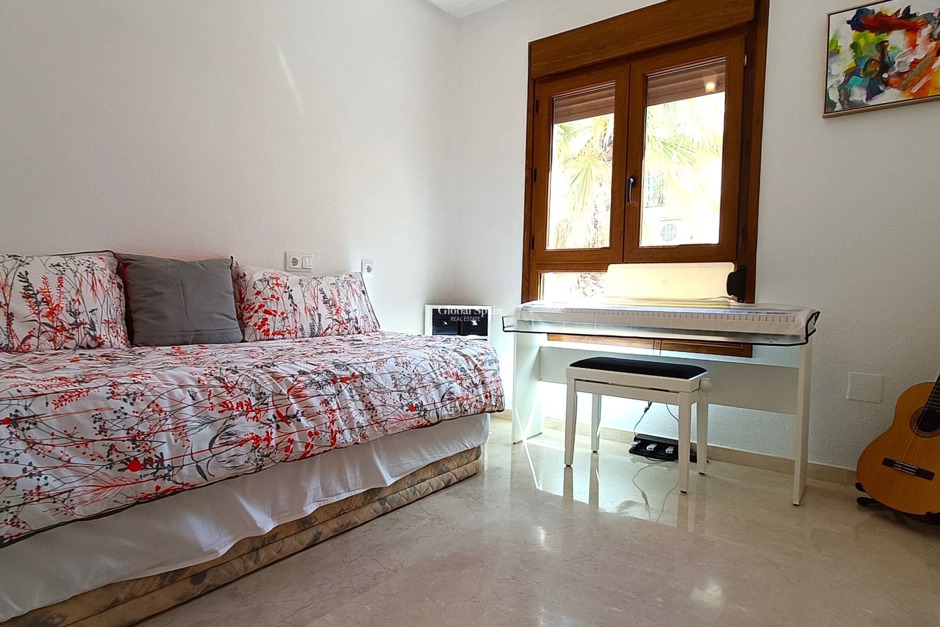 Wederverkoop - VILLA -
LA FINCA GOLF - Algorfa