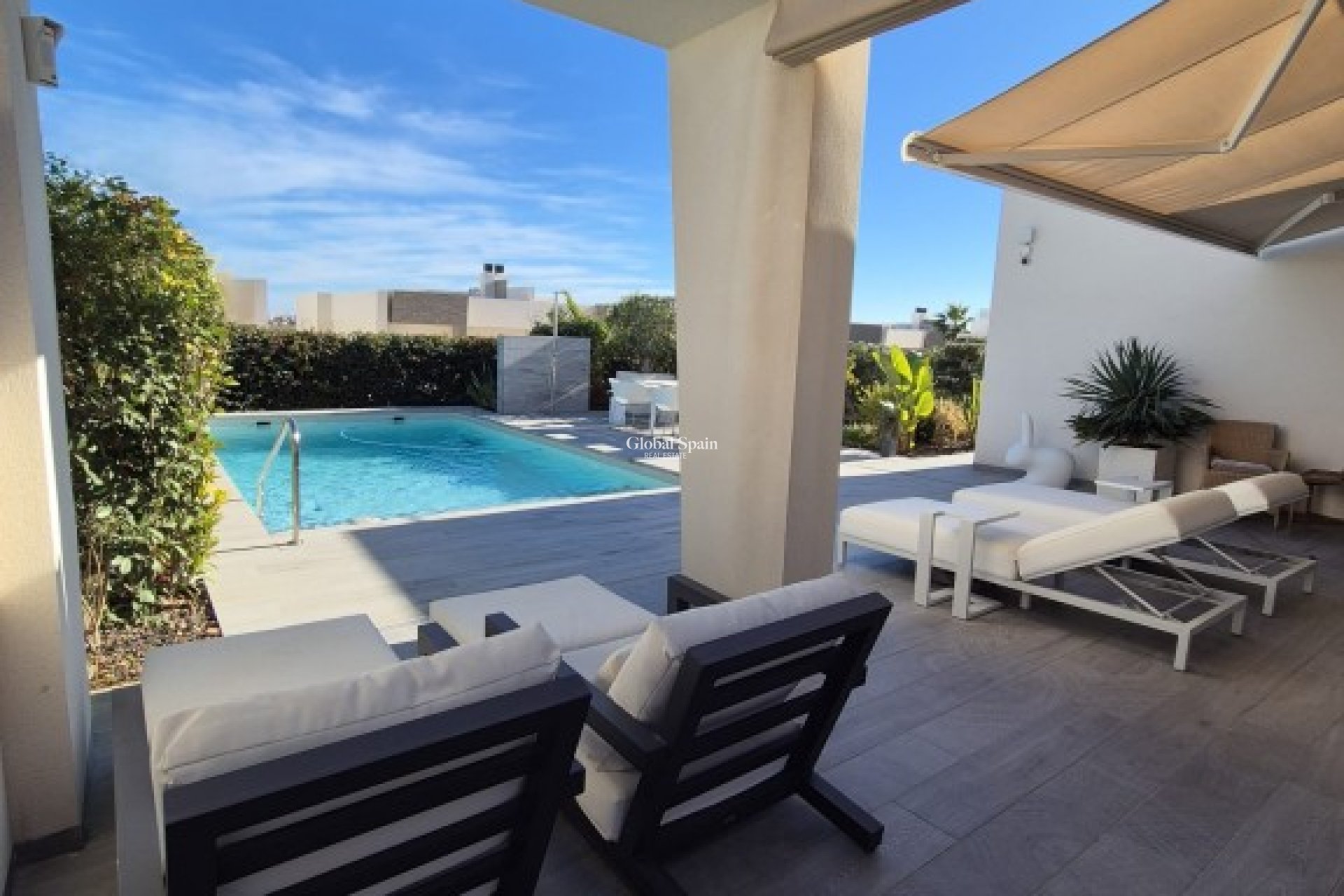 Wederverkoop - VILLA -
LA FINCA GOLF - Inland