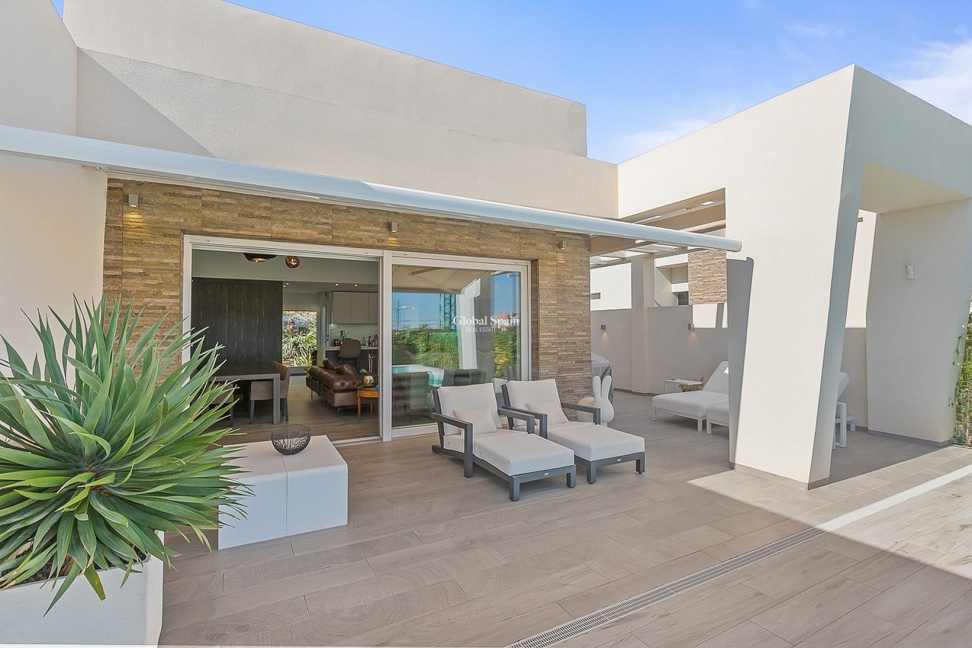 Wederverkoop - VILLA -
LA FINCA GOLF - Inland